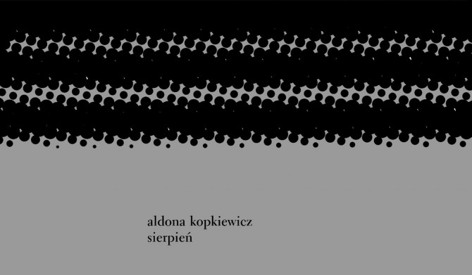 sierpien_okladka